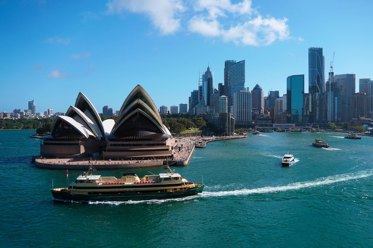 Australia beats the UK and US with the biggest shift in tourism figures